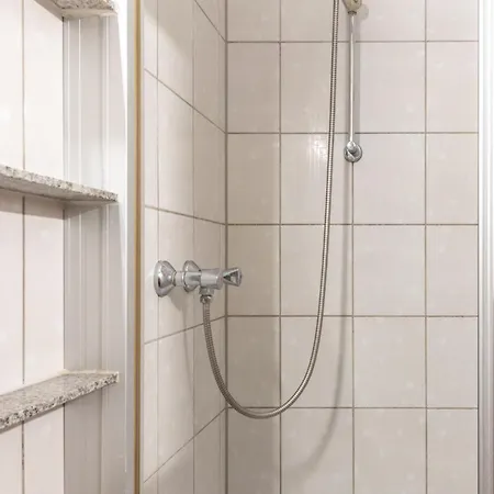 Arbeiterapartment Mit 2 Betten, Kueche, Bad Wörrstadt